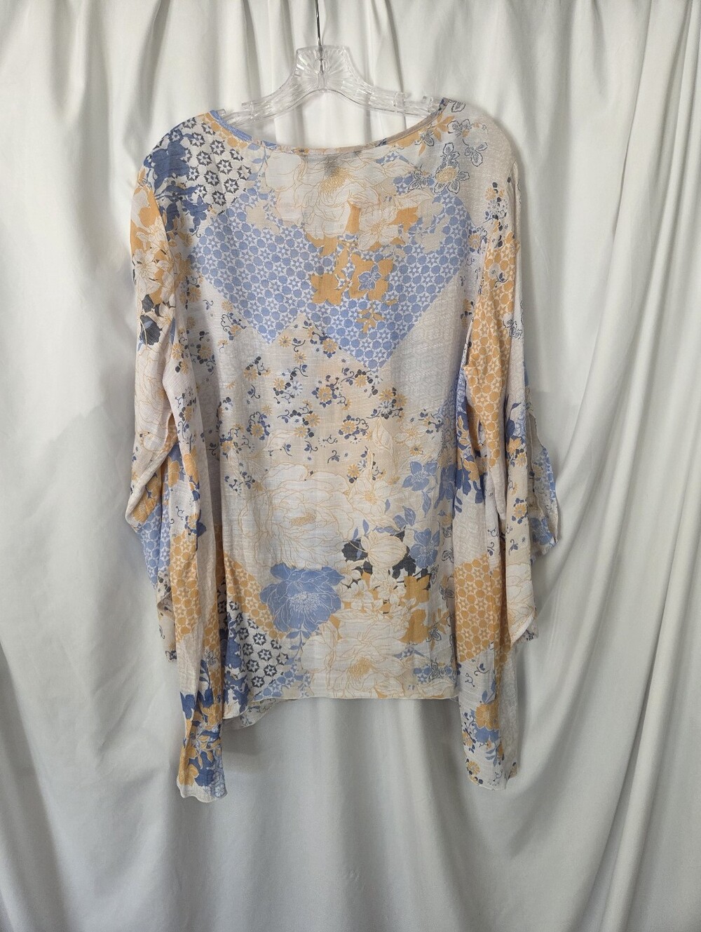 Zac & Rachel Patchwork Floral Tunic with Crochet V-Neck Sheer Blue/Cream Size 1X - Picture 3 of 8
